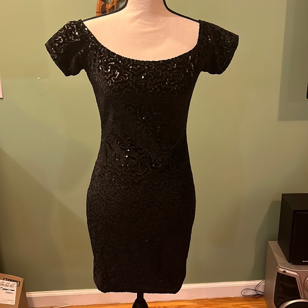 Motel rocks sequin velvet off the shoulder mini dress body con